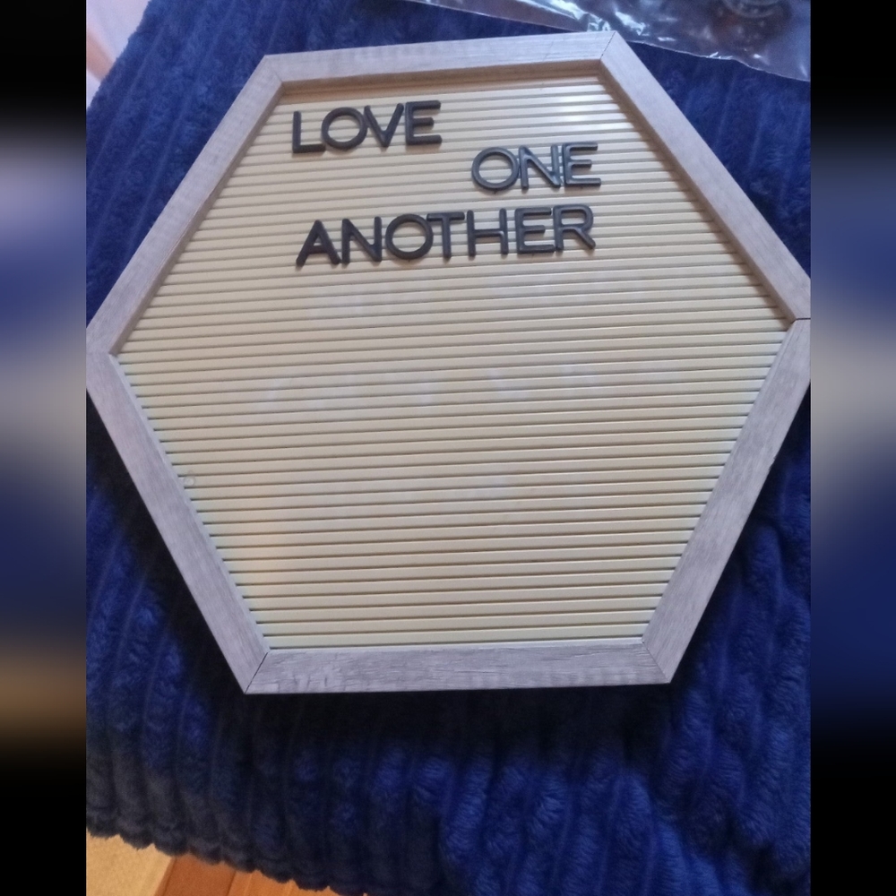 Letter Board with Letters & Numbers